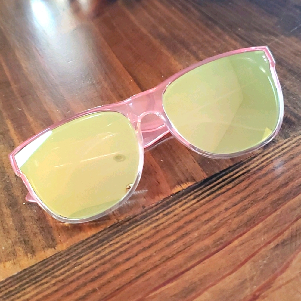 Cateye Mirror Fashion Sunglasses by Piranha